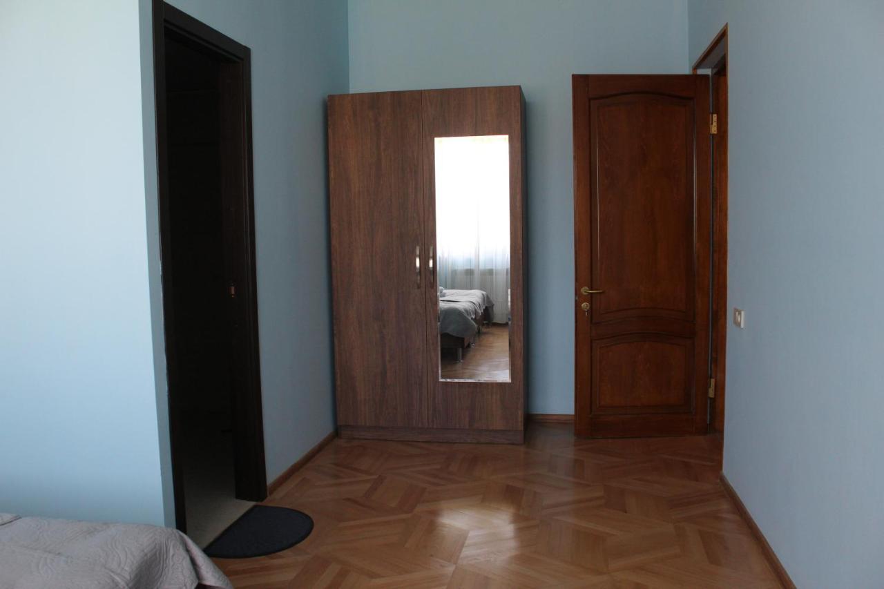 Big House Hotel Тбилиси Екстериор снимка