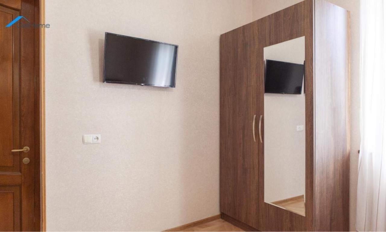 Big House Hotel Тбилиси Екстериор снимка